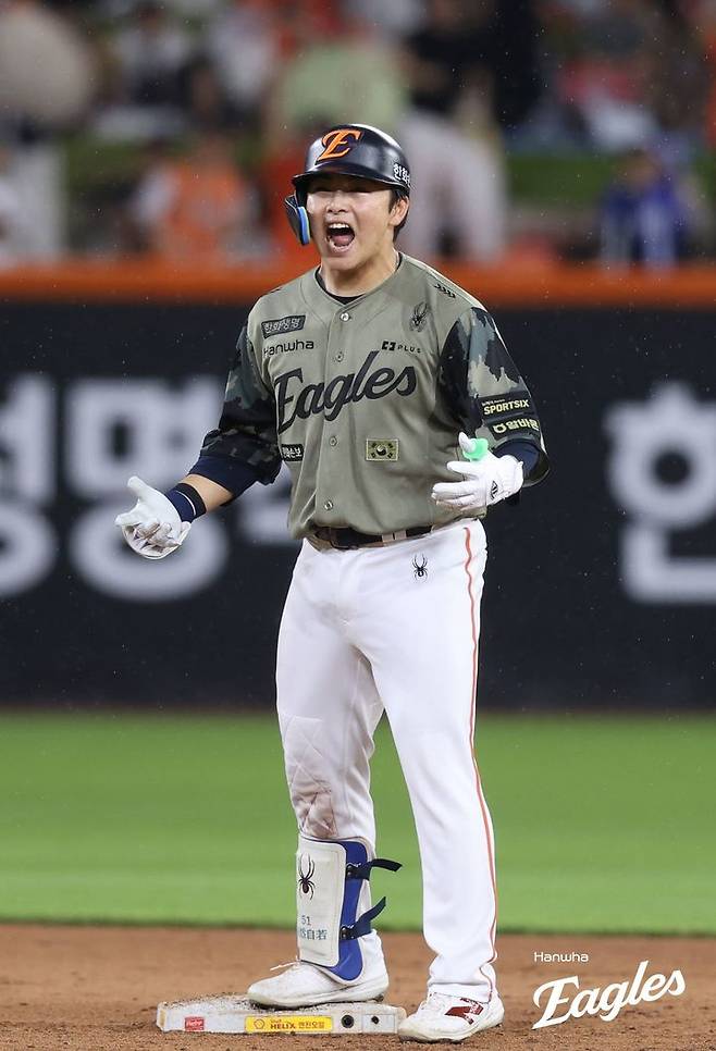 '5연승' 삼성-'6연패' 한화, 우중 혈투 끝 3-3 강우콜드 무승부
