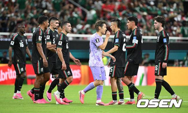 '입 좀 다물어' 이강인, 멕시코 반칙+신경전도 이겨냈지만...