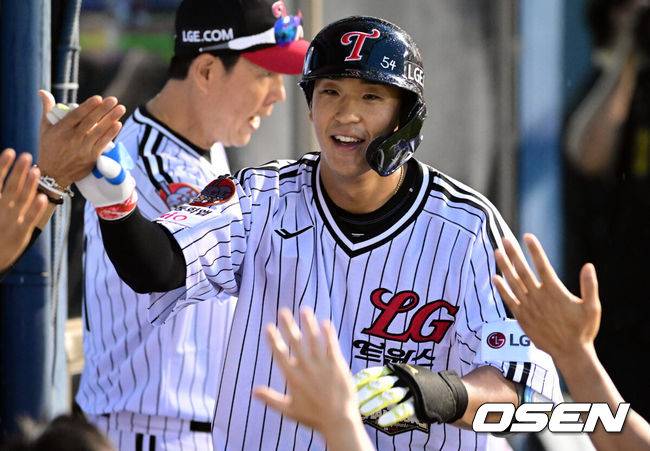 1회초 2실점→3:2 역전 드라마...1위 지켰다, 염갈량