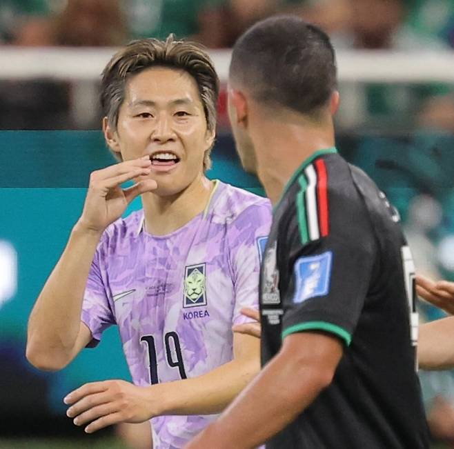 스페인어 가능한 이강인 향해 대놓고 도발? '말 너무 많다' 제스처 눈길…멕시코 언론