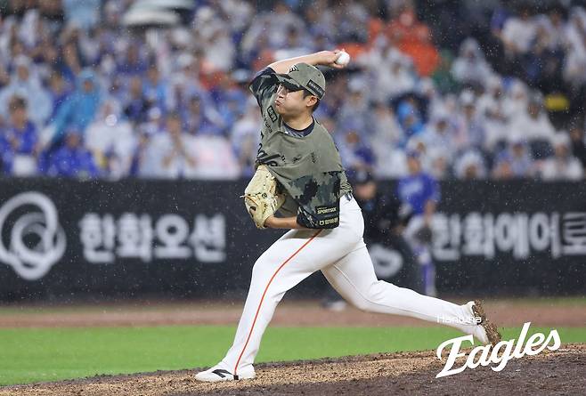 7연패 직전까지 갔던 한화, 이민우가 살려냈다…천금 같은 1⅓이닝 무실점 완벽투 [대전 현장]
