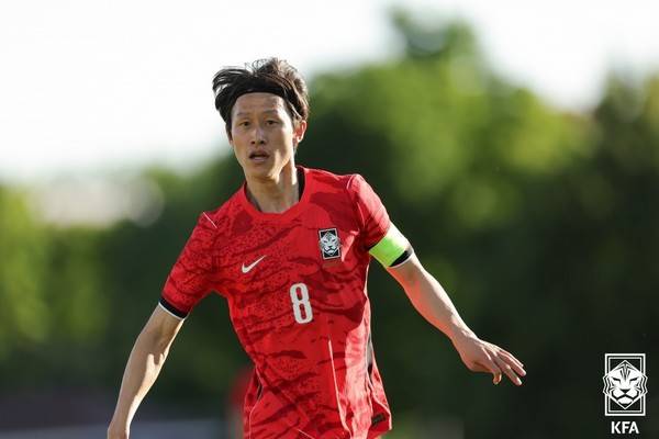 '손흥민 왜 빼냐'와 '대신 들어간 선수가 맞냐' 2중 질문… 교체패턴 개선해야 미래가 있다