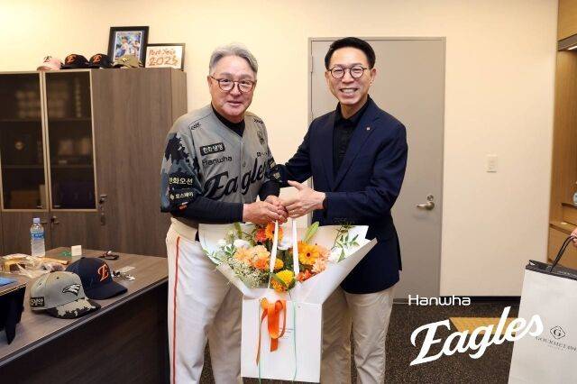 '두산-NC-한화서 만든 역사' 김경문 감독, 통산 2000G 출전 금자탑…韓 최고령 기록까지 세웠다 [MD대전]