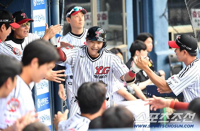 '잠실 최초 1이닝 4홈런' LG → 마지막 홈 두산 3연전, 싹쓸이 피날레! 9-3 압승 [잠실 현장]
