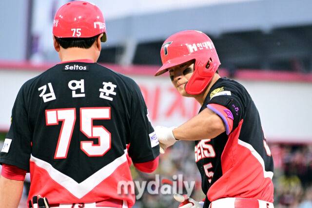 최형우 26억 삼성행+박찬호 80억 두산행, KIA는 어떻게 버티고 있나…