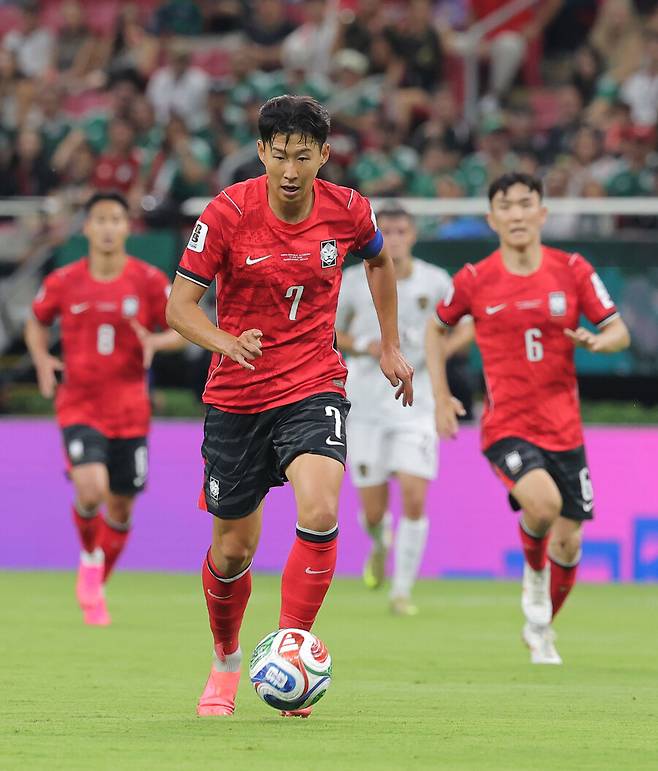 [SPO 현장] 대한민국 초비상→위기를 오히려 보약 삼아, 홍명보호 필사즉생 각오 ‘죽기로 싸우면 승리한다’…이한범 “남아공전 무승부 없다, 무조건 이긴다는 생각 뿐”