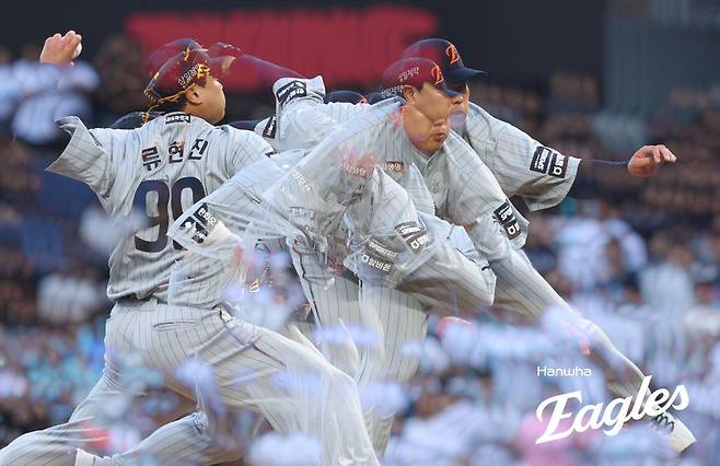 ‘전설’ 류현진, 두산전서 전무후무한 대기록 도전…한·미 통산 2,500K까지 -10