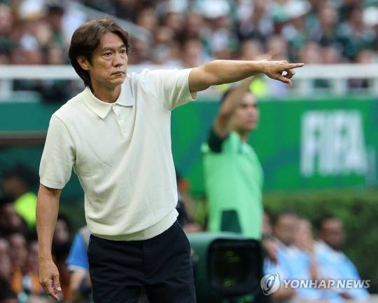 [김기철의 스포츠 브레인] 한 번 이겼던 교체를, 더 일찍 또 했을 뿐인데