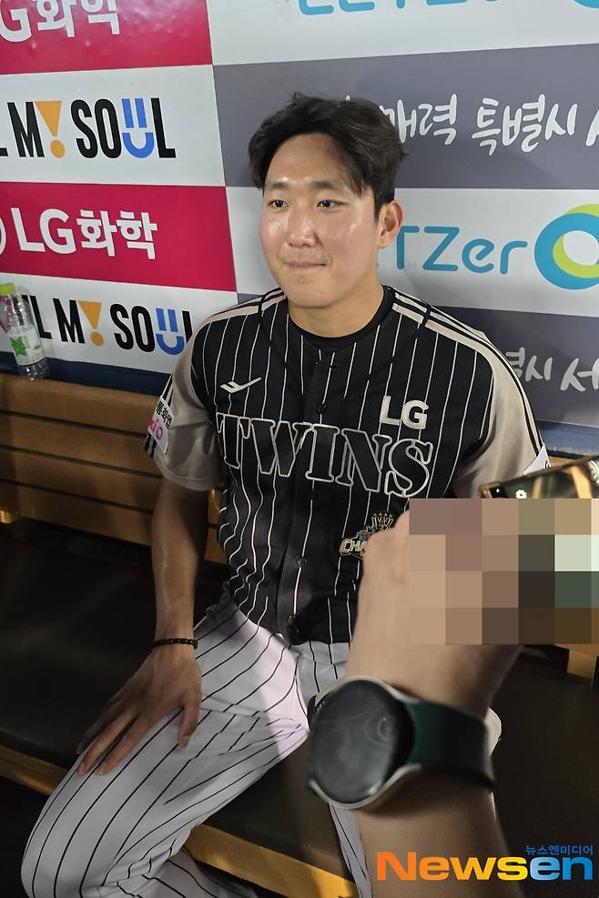 손주영 “9회 볼넷 2개 의도한 것..타이틀 욕심난다, 세이브왕 하고 선발 돌아가고파”