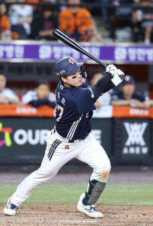 '홈런타자' 노시환 앞에서 고의4구…그대로 경기 끝났다! 한화 3-2 승리, 두산 4연패 수렁 [대전 리뷰]