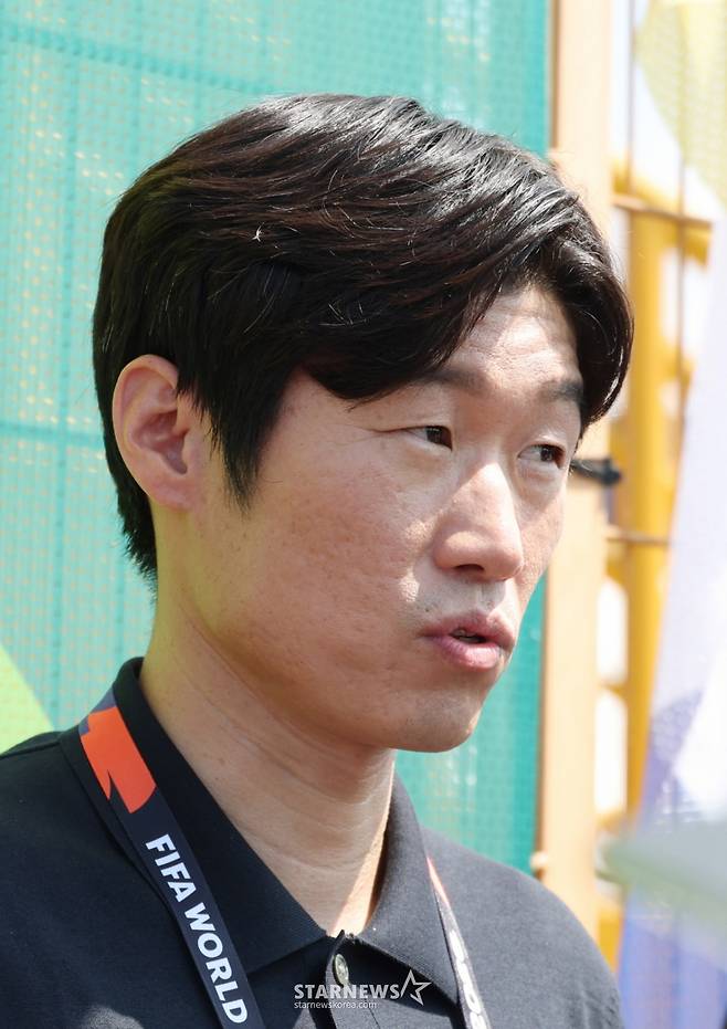 '손흥민 조기 교체 논란' 박지성 작심발언