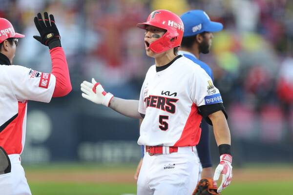 1위 LG·2위 KT 다 잡고 가을야구 확률 97.4%로 점프...KIA 타이거즈에서 2024년의 향기가 난다