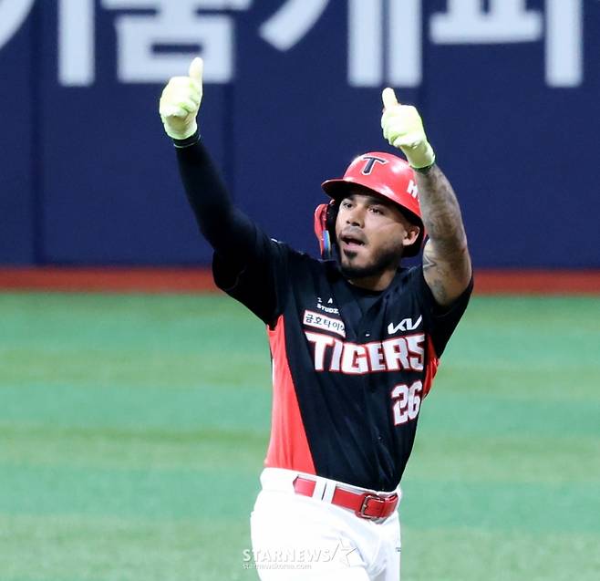 '김도영 3타점 폭발!' 3연승 질주한 KIA, 3위 삼성과 1.5G차 접근→키움전 8전 전승 [고척 현장리뷰]