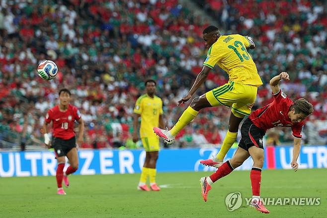 슈팅 수 '한국 3-10 남아공', 이게 말이 되나?…'손흥민 벤치' 홍명보호 구한 김승규 슈퍼세이브→0-0으로 전반 종료 [몬테레이 현장]