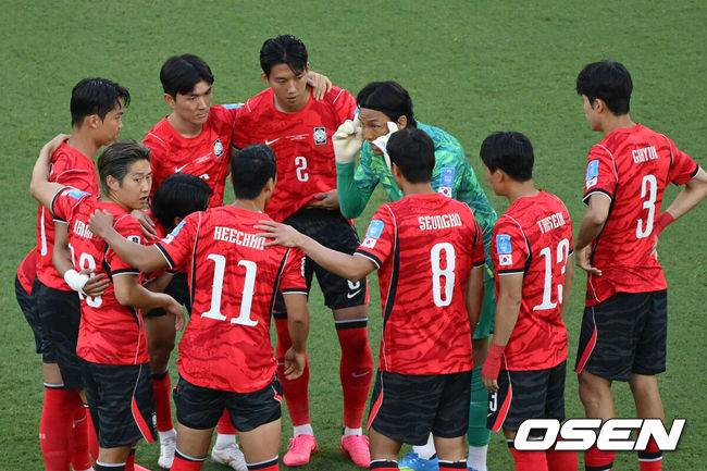 '유효슈팅 0' 대한민국, 조별리그 최종전 남아공과 전반전 0-0 마무리 [대한민국 남아공 현장]