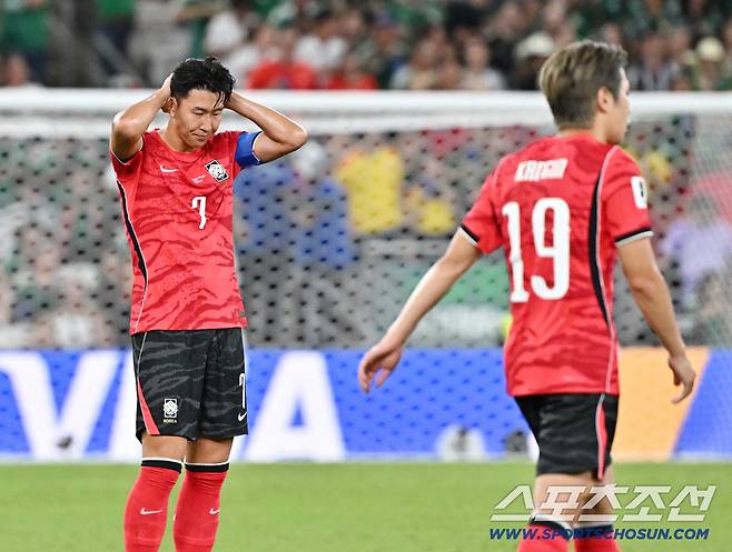 현재 3위 중 4위, 32강행 가능성은 희박...하지만 '48개국' U-17 월드컵에서는 승점 3점에 골득실 마이너스로 올라간 팀도 있긴 하다
