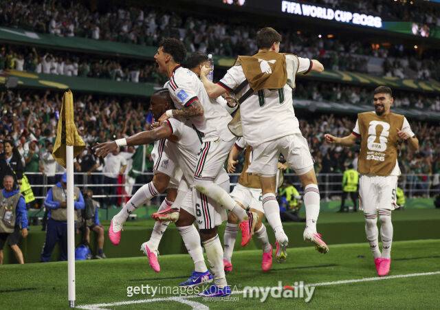 멕시코가 한국 도왔다, 체코 3-0 완파…한국, 남아공에 패했지만 조 3위 마감 [2026 WC]