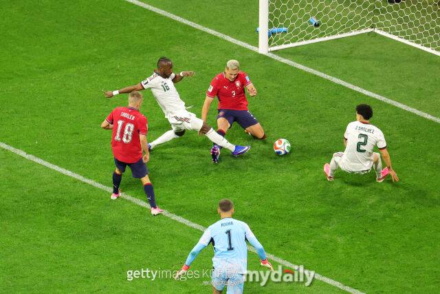 멕시코가 한국 도왔다, 체코 3-0 완파…한국, 남아공에 패했지만 조 3위 마감 [2026 WC]