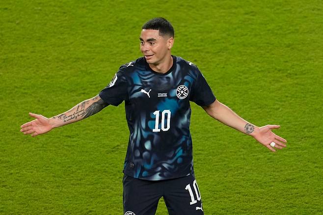 FIFA, 생중계 중 욕설 반복한 해설위원 ‘자격 박탈’