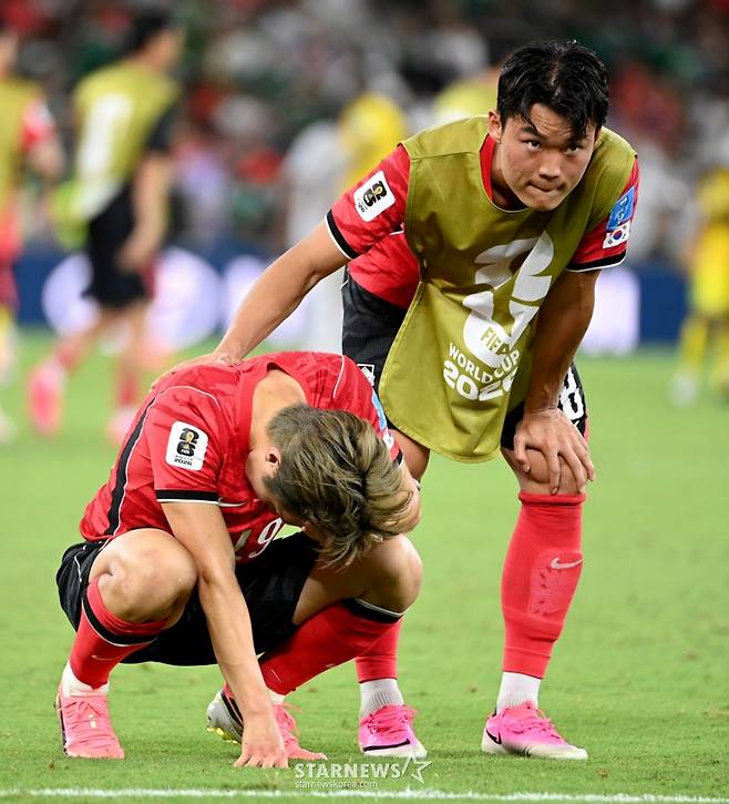 '韓 축구 역대급 수치' 홍명보 감독