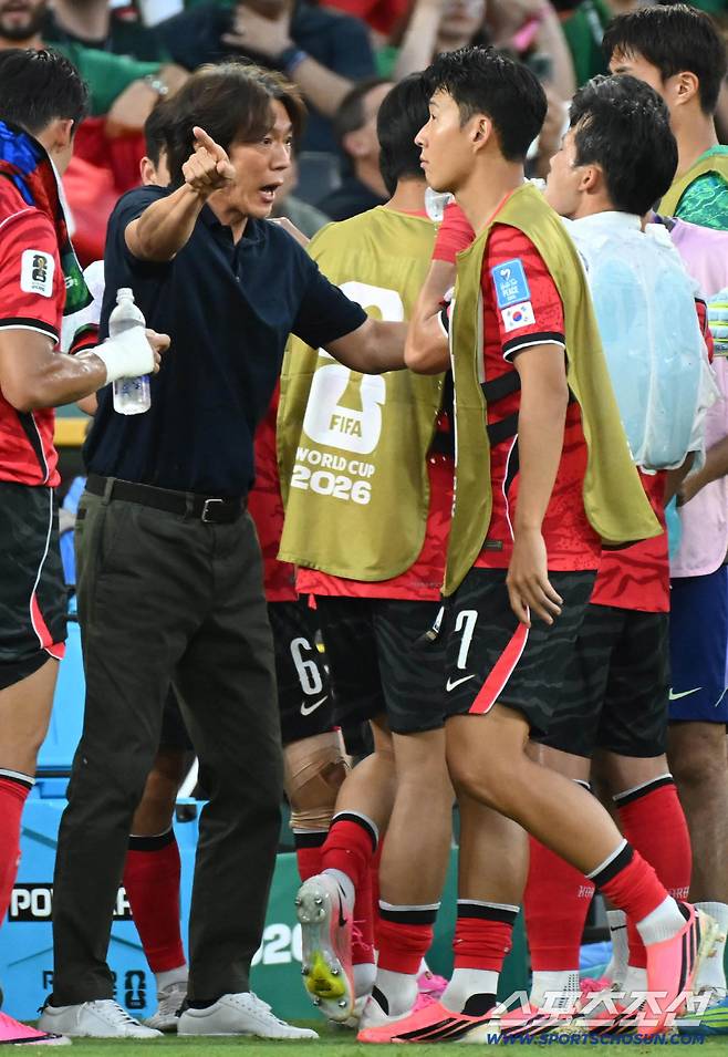 '몬테레이 쇼크' 손흥민과 이강인의 두 얼굴