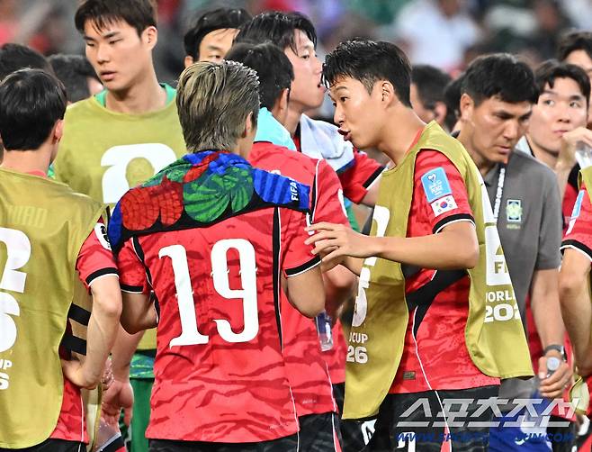 '몬테레이 쇼크' 손흥민과 이강인의 두 얼굴