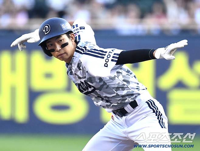 '역대 최초 역사!' 158㎞ 국대 에이스, KIA 완벽 제압했는데…'마무리 흔들' 3대2 진땀승[잠실 리뷰]