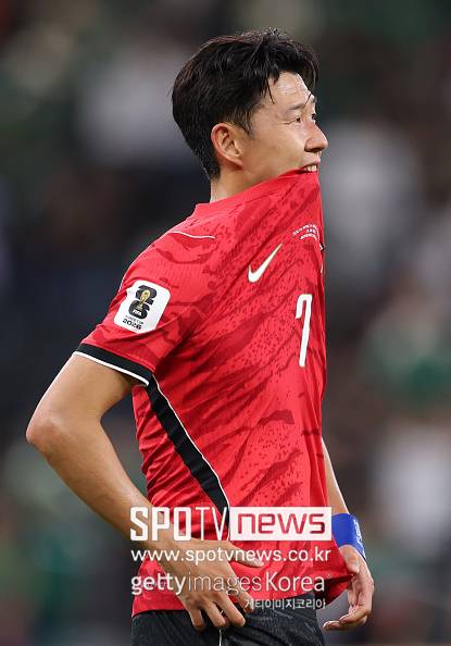 결국 대한민국 ‘비상사태’→홍명보호, 월드컵 ‘조별 탈락’ 임박…48개국 참가 대회서 짐 싸야할 듯, 세네갈 이라크 5-0 대승으로 ‘韓 3위 중 7위 추락’ 