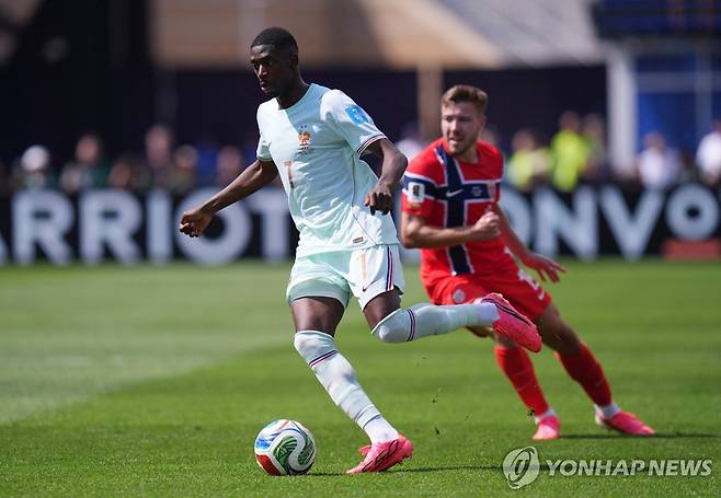 [월드컵] 세네갈, 이라크에 5-0 승리…한국, 32강 경쟁서 7위로 내려가