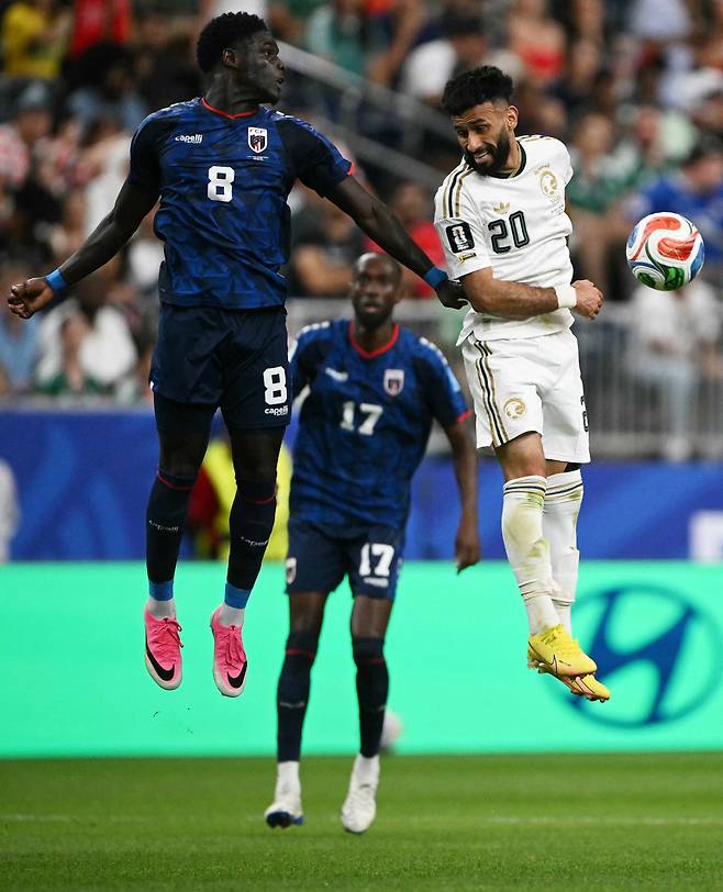 [월드컵 전반 리뷰]'숨막힌다, 아슬아슬 한국 7위 유지' 카보베르데, 사우디 0-0..스페인, 우루과이 1-0 리드..'이대로 끝나면 스페인-카보베르데 1~2위로 32강 진출'