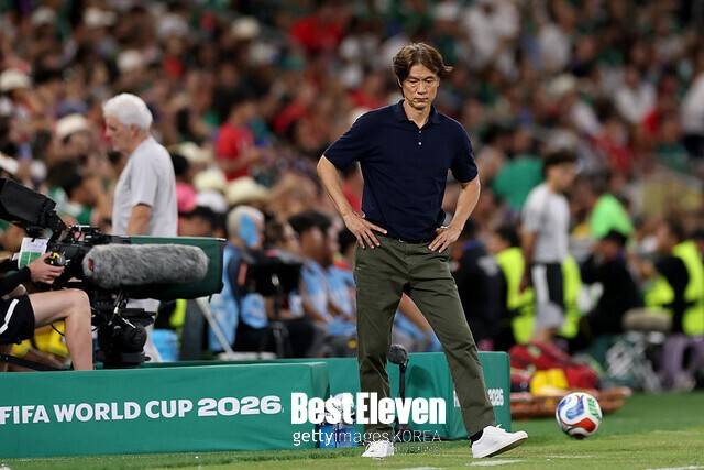 [김태석의 축구 한 잔] '탈락 확정' 홍명보 감독 계약 기간은 다음 아시안컵까지, 그런데 진짜 할 겁니까?