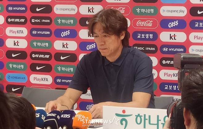 [월드컵 현장 속보] 홍명보, 사퇴 직접 발표