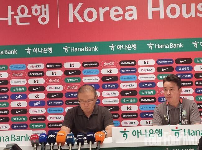 [공식성명] ‘최악의 성적’ 박항서 단장도 머리 숙여 사과...“깊은 사과드린다”