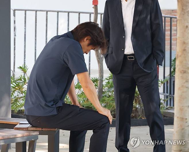 홍명보, 최악 성적 기록하고 1분30초 성명서…진정성 논란까지→'HONG 2년' 마지막도 아쉬웠다 [LA 현장]