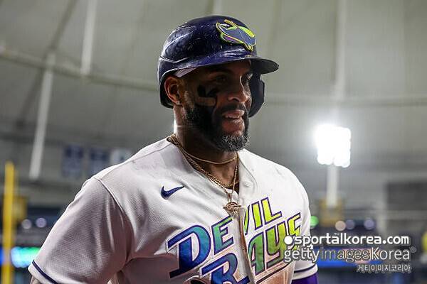 '이제 로페스 아니다' 이정후 제치더니 MLB 타율 1위까지 '쾌속 질주'…3년 만의 'AL 타격왕' 탈환 보인다