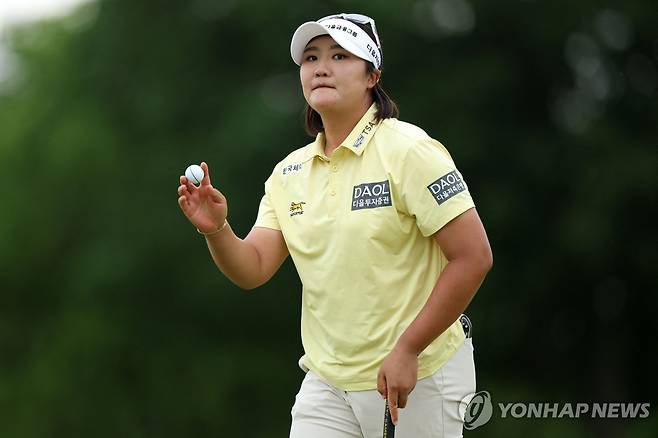 유해란, 여자 PGA챔피언십 제패…첫 메이저 우승으로 통산 4승째