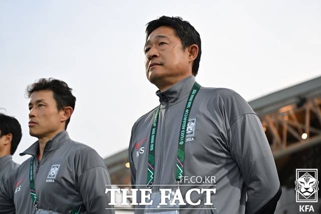 '홍명보 참사' 멍든 한국축구, '이민성호'도 위험하다 [이영규의 비욘더매치]
