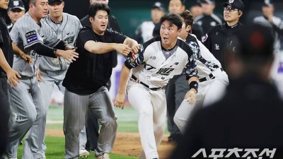 방어율 7점대 박상원 세리머니! 폭발한 황재균-장성우. 누구의 잘못일까? 성적 부진 때문에 생긴 오해[수원현장]