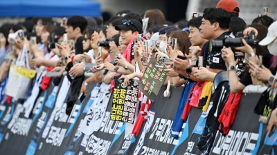 '자기 홈서 애국가 야유' 중국과 다른 한국 팬들의 매너-> 애국가 환호까지 [서울톡톡]