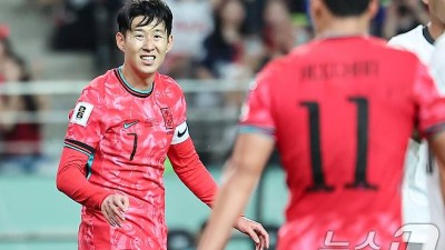 [한국-중국] ‘최종예선 탑 시드 경고등’ 한국, ‘탈락 위기’ 중국 수비축구에 전반전 0-0