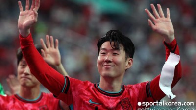 손흥민, 제스처는 '3-0' 아닌 '3차 예선'에서 만나자는 신호... '중국, 한국과 0-1 패배에 감격'