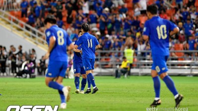 ‘한국이 잘못했네?’ 한 골 모자란 태국, 싱가포르 3-1 이겼지만 월드컵 최종예선 탈락…중국 진출