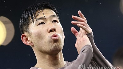 손흥민, 사우디 '수천억 오퍼' 단박 거절했는데…토트넘 '연봉 200억 어때?' 주판알 튕긴다