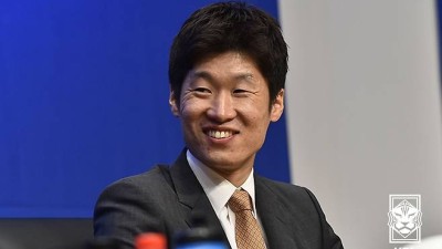 [속보] 박지성, KFA에 직격 날렸다 약속 무너져…선임 번복, 협회와 홍명보 감독 결정만 남았어