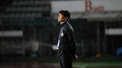 [단독] 축구계 향한 현직 감독의 일갈 현 사태, 국내 지도자 못 키워낸 탓…이럴 때일수록 화합해야