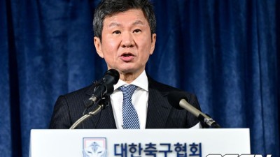 ‘박주호 법적대응 검토’ KFA, 정작 황희찬-손흥민 인종차별 사건에는 ‘침묵’