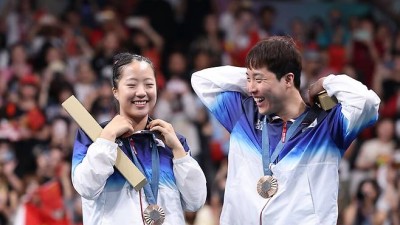 '병역브로커 삐약이' 신유빈 임종훈 오빠 나이 많아 힘들었을 텐데 견뎌줘서 고마워...12년만 탁구서 메달 [올림픽 NOW]