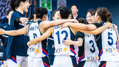 [FIBA WC PQT] 체코가 도왔다…‘경우의 수 완성’ 한국, 극적으로 4강 토너먼트 진출