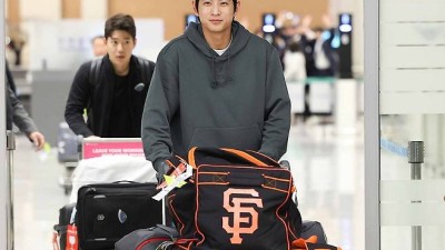 부상으로 날린 MLB 데뷔 시즌…이정후, 아쉬움 속에 귀국