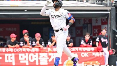MVP 외인 괴력 미쳤다, 윤영철에 선제 장외 솔로포 폭발…‘레전드’ 우즈까지 홈런 ‘-2’ [오!쎈 수원]